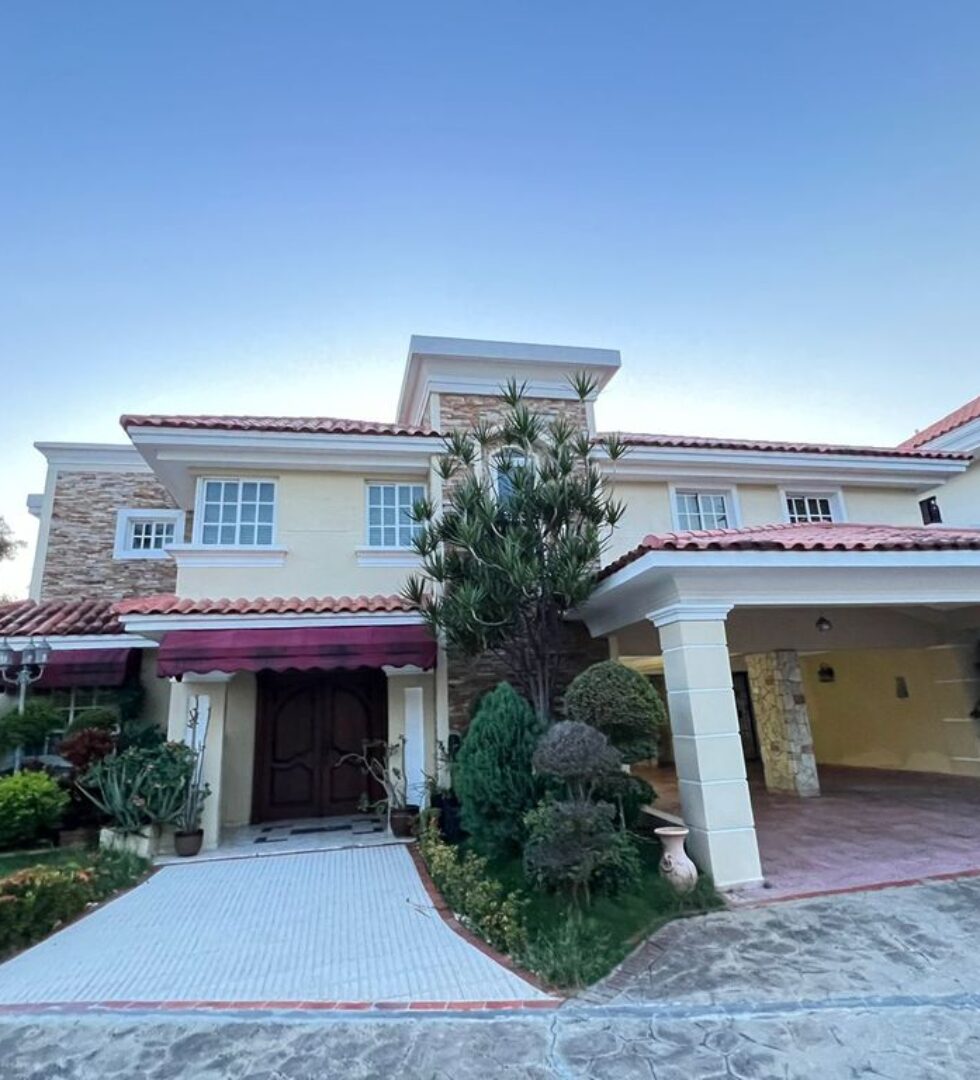Venta Casa Las praderas – Distrito Nacional Venta Casa Las praderas – Distrito Nacional