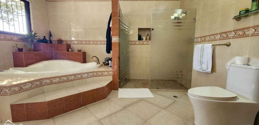 Venta Casa Residencial Alameda – Amplia y espaciosa