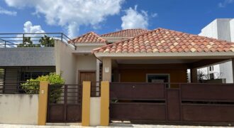 Venta Casa La Romana – Residencial Las Orquideas