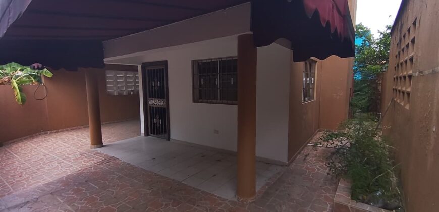 Vendo Casa Colinas del Arroyo I – Jacobo Majluta