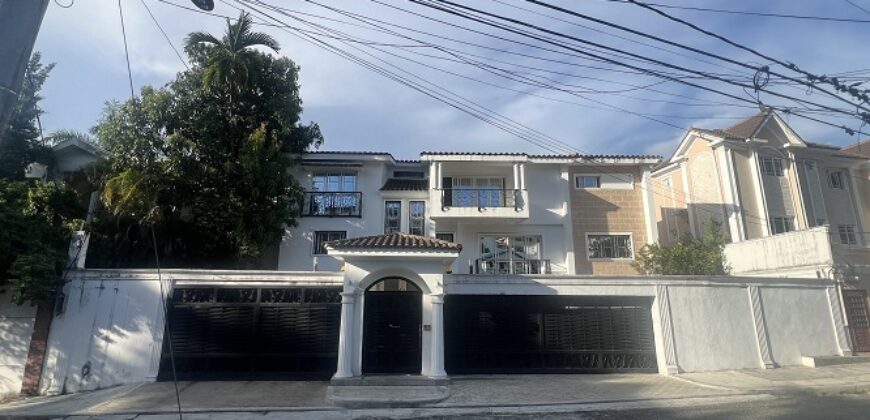 Venta Casa Altos de Arroyo Hondo II