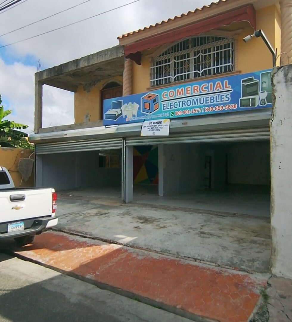 Vendo Casa con Local en la Zona Ortiental – Residencial Juan Lopez