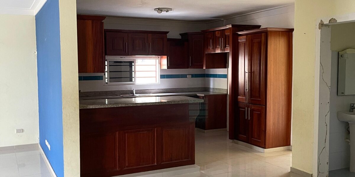 Venta Casa La Romana – Residencial Las Orquideas