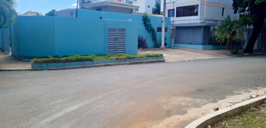 Venta Local Comercial Gazcue – Distrito Nacional