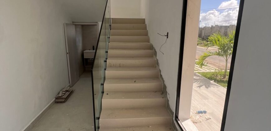 Venta Villa con Patio en Bávaro