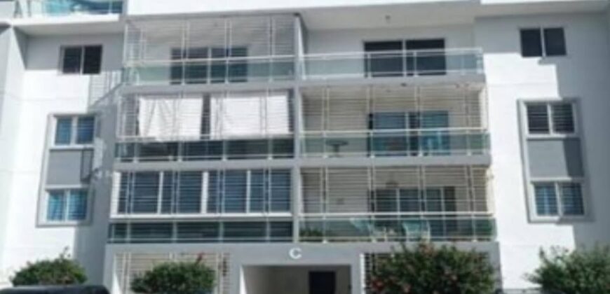 Venta Apartamento Tipo Penthouse en la Autopista San Isidro – Las Cayenas