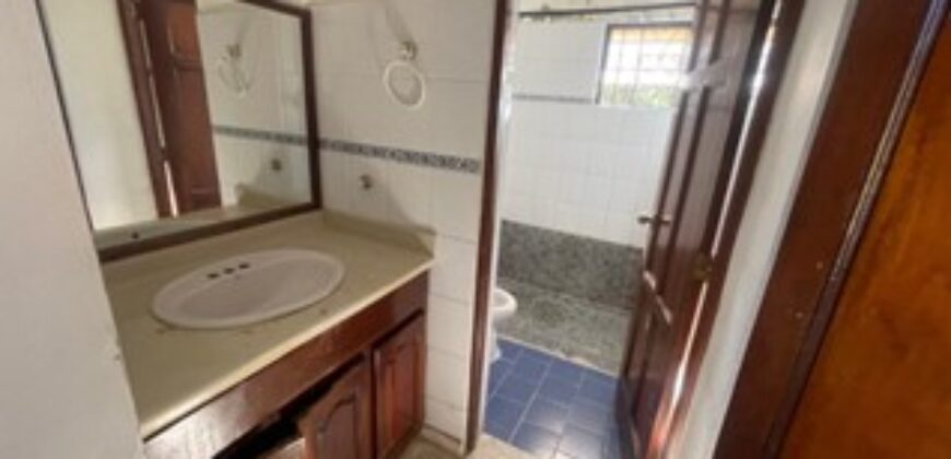 Venta Casa Arroyo Hondo – Residencial Villa Claudia