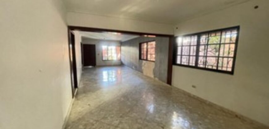 Venta Casa Arroyo Hondo – Residencial Villa Claudia