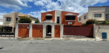 Venta Casa Arroyo Hondo – Residencial Villa Claudia