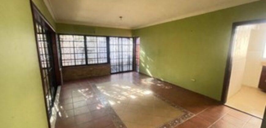 Venta Casa Arroyo Hondo – Residencial Villa Claudia