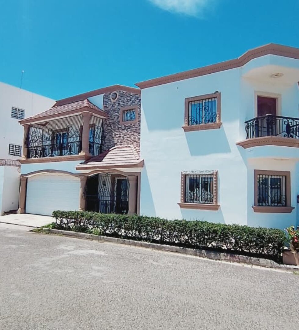 Venta Majestuosa Casa en Bani- 💰 Precio de venta: RD$ 21,890,263.00