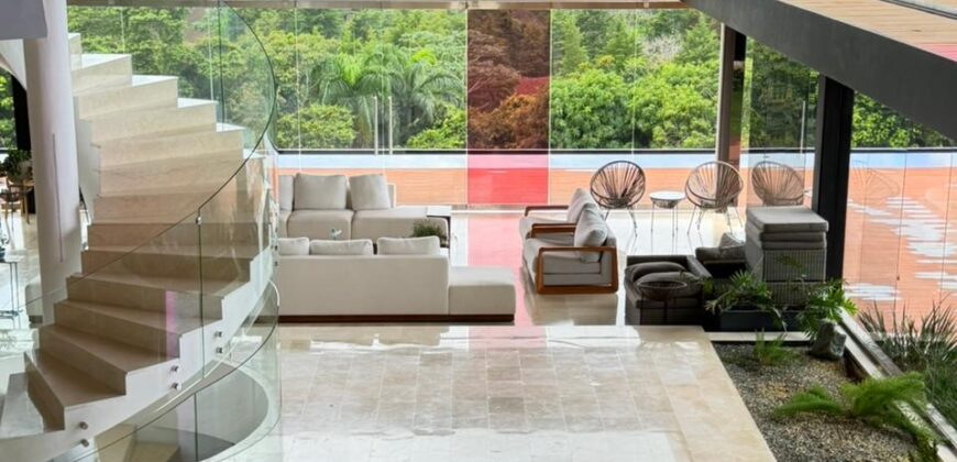 Venta Majestuosa Villa en Jarabacoa