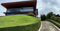 Venta Majestuosa Villa en Jarabacoa