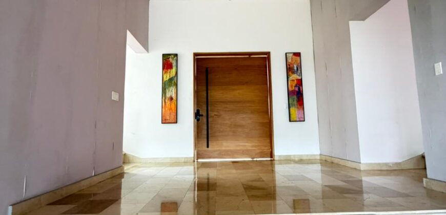 Venta Majestuosa Villa en Jarabacoa