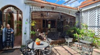 Venta Casa Colonial en Gazcue
