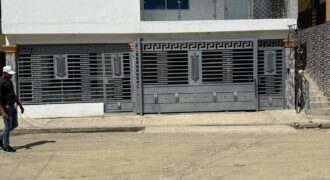 Venta Casa con Dos Apartamentos En Los Tocones de Santiago- RD$11,481,000