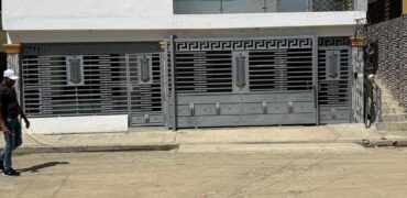 Venta Casa con Dos Apartamentos En Los Tocones de Santiago- RD$11,481,000