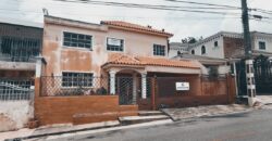 Venta de casa en Alameda -Urbanización Almendra