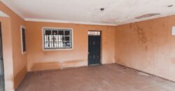 Venta de casa en Alameda -Urbanización Almendra