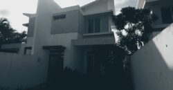 Venta Villa Tipo Townhouse en Bávaro- Residencial El Ejecutivo