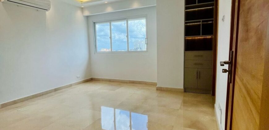 Venta Apartamento en Piantini
